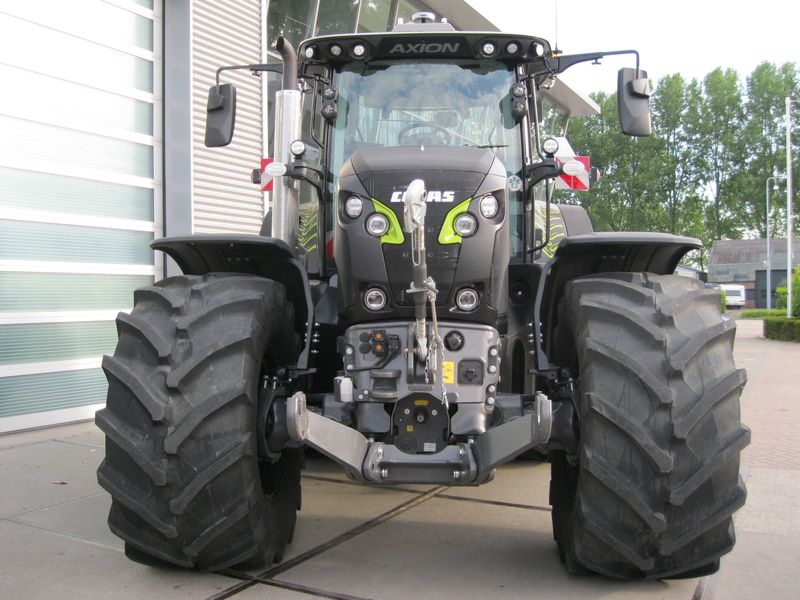 Claas Axion 810 CMATIC CEBIS tracteur (VOR20-04691)