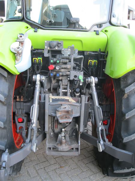 Claas Arion 420 tractor (423)
